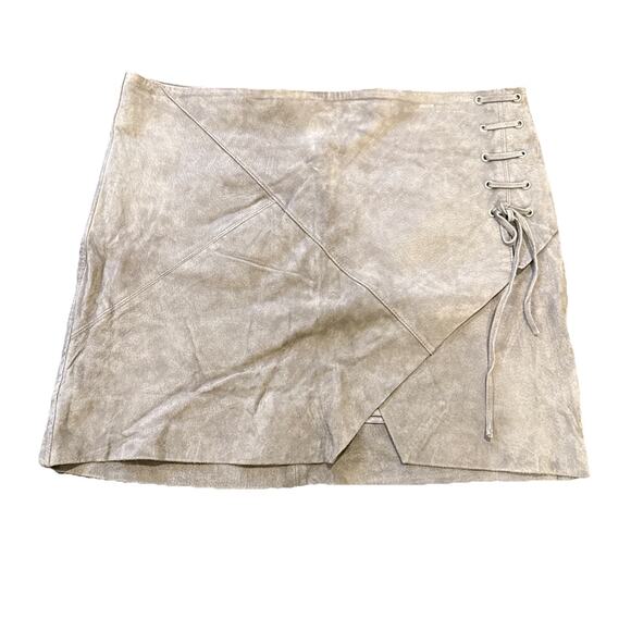 BLANKNYC-Suede Leather Lined Mini Skirt-Lace Up Faux Wrap-Smoky Gray-Size 30 - Picture 2 of 16